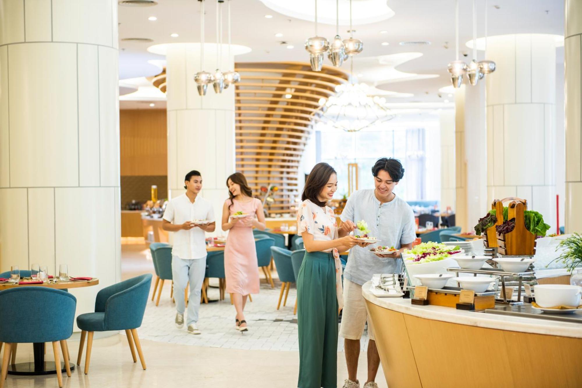 Hotel Wyndham Grand Phú Quý Zewnętrze zdjęcie